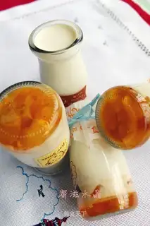Caramel apple yogurt
