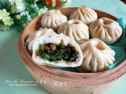 Screech pork buns