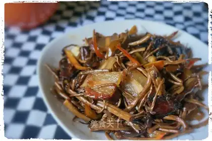 Tea mushrooms