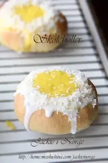School sweet bread
