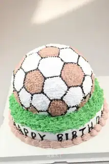Football cake