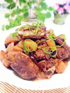 Potato stew ribs