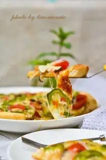 Vegetable pizza