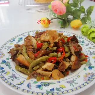 Sour beans, chicken