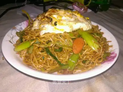 Fried noodles