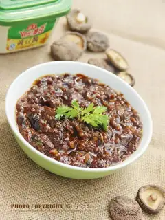 Homemade mushroom sauce