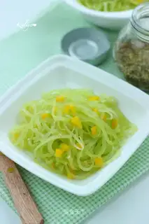 Cracking silk
