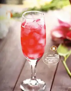 Pomegranate grape juice