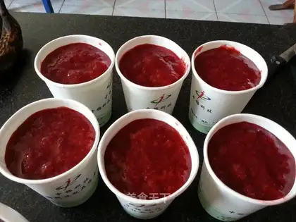 Homemade strawberry sauce