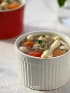 Mushroom tomato meatball soup