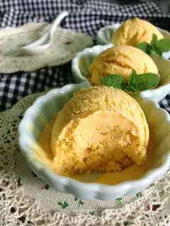 Mango ice cream