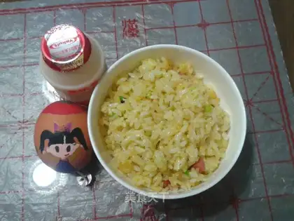 Gold buns of egg and rice
