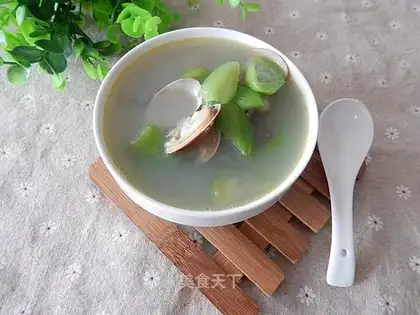 Flowers and melon soup