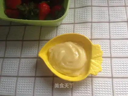 Homemade salad sauce