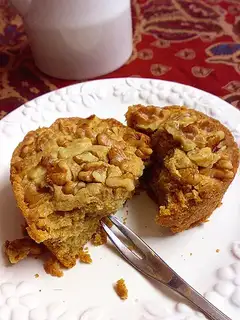 Coffee pecan pound cake