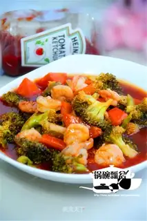 Cheese and shrimp and broccoli