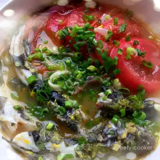 Tomato fish noodles