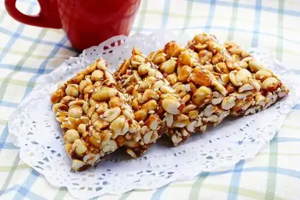 Peanut sesame sugar