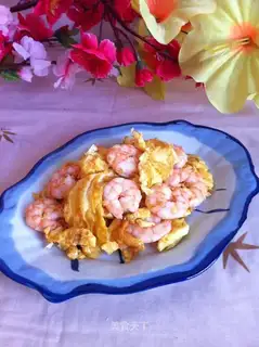 Shrimp fried eggs