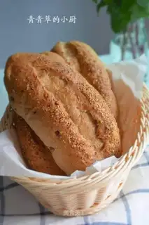 A pecan bread