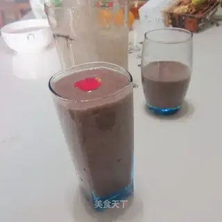 It's so black
