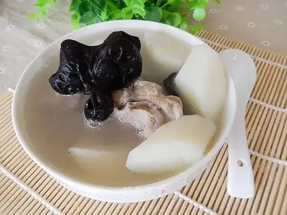 Mock and ear soup