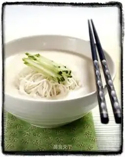 Korean soy milk on both sides