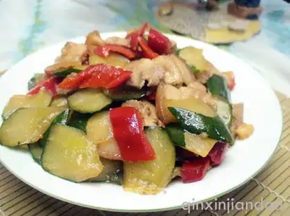 stir-fried pork belly with cucumber