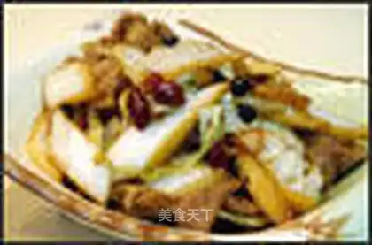 Fried cabbage with soy sauce pork slices