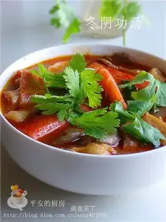 Thai tom yum soup
