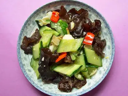 stir-fried lily with fungus and cucumber