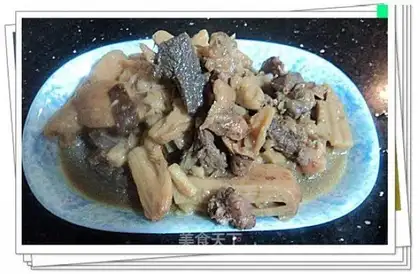 Braised duck with lotus root