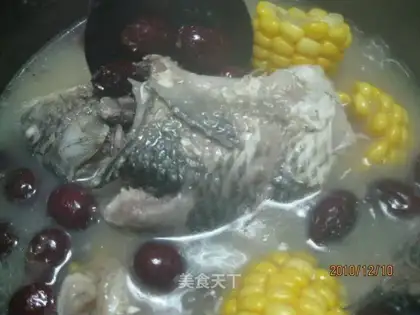 kudzu and white crucian carp soup