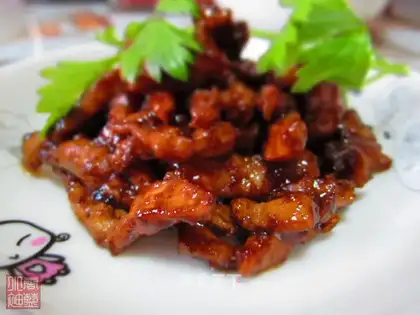 Shredded chicken with Beijing sauce