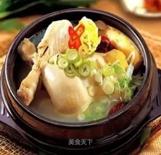 Korean ginseng chicken soup