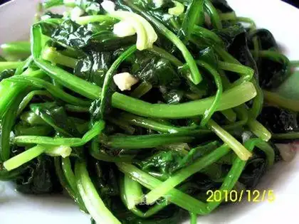 Garlic and spinach