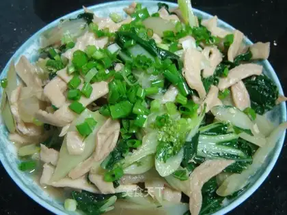 Boiled dried bean slices with cabbage