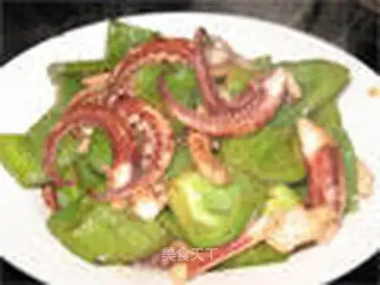 stir-fried squid shredded with round pepper