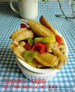 Hot and sour chicken wings with lemon flavor