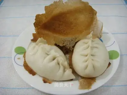 Pan-fried willow leaf buns