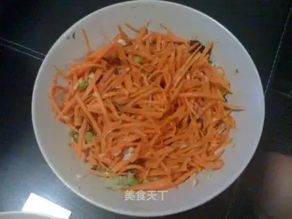 Shred carrot salad