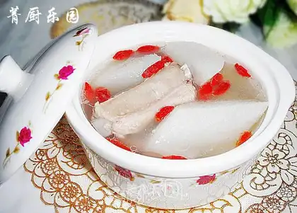 wolfberry, yam and pork ribs soup