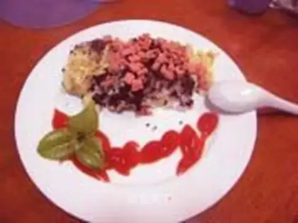 Fried rice with sesame eggs