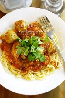 Tuna pasta in tomato sauce