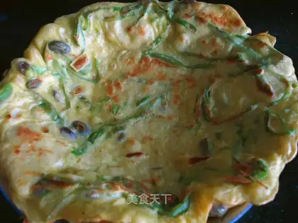 Soft cake with shredded beans