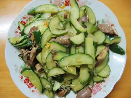 stir-fried cucumber with chicken heart