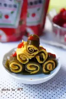 Sea belt egg rolls