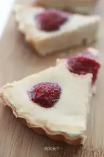 Strawberry cheese pie