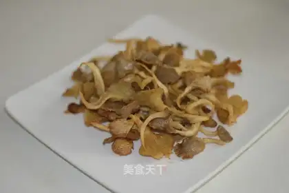 Blow up fresh mushrooms