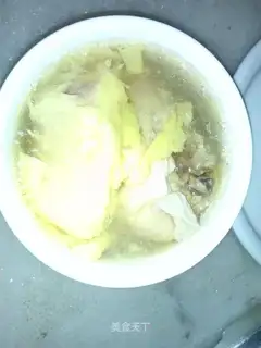 A guacamole chicken
